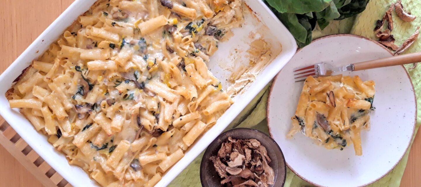 Creamy Penne Au Gratin with Spinach and Mushrooms: A Delightful Veggie Feast 2 Creamy Penne Au Gratin with Spinach and Mushrooms