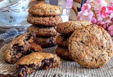 Whole Wheat Honey Chocolate Cookies