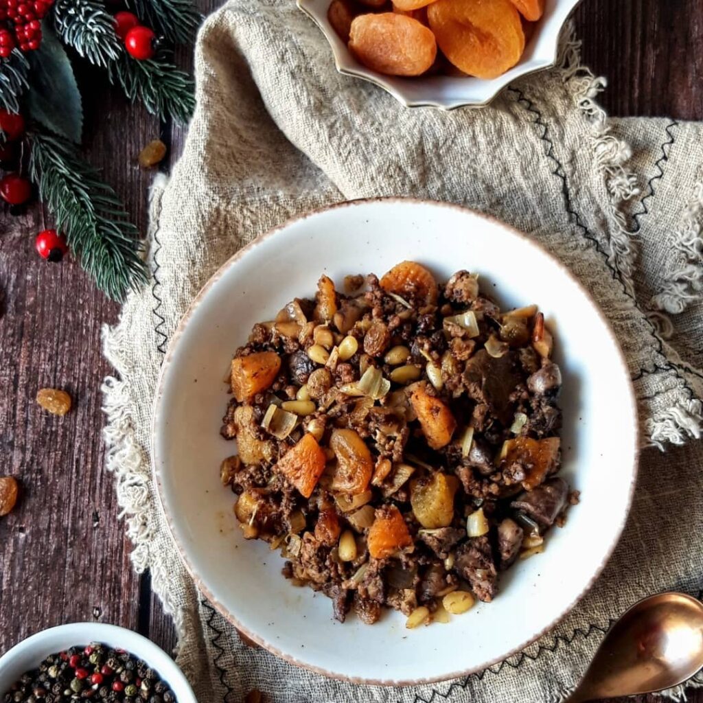 Christmas Stuffed Rooster with Chestnuts and Dried Apricots: A Festive Delight 3 Christmas filling with Chestnuts and Dried Apricots